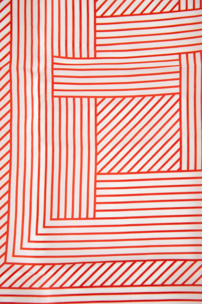 9038444 - Lenço De Cetim Listras Diagonais VERMELHO