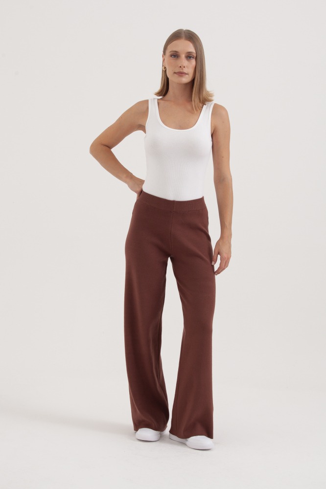 9038467 - Calça Tricot Reta MARROM
