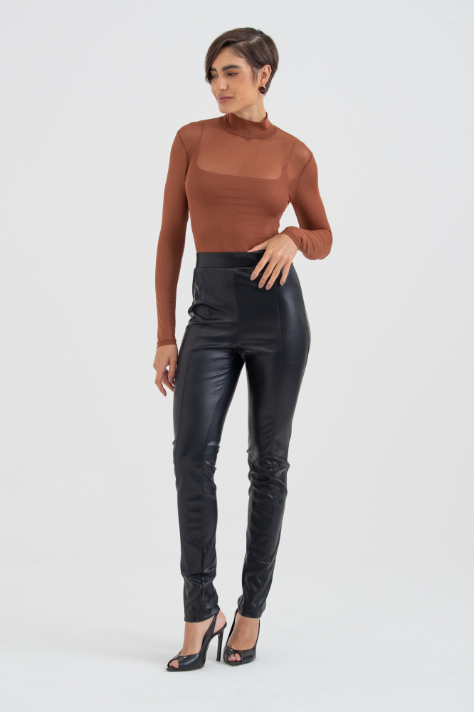 9038470 - Calça Skinny De Pu PRETO