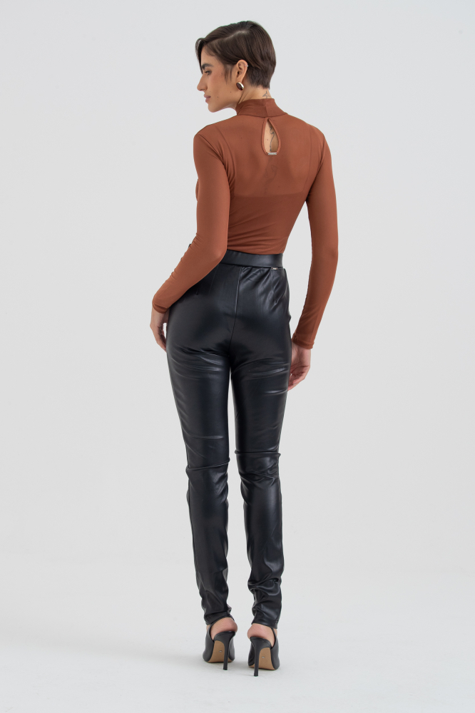 9038470 - Calça Skinny De Pu PRETO
