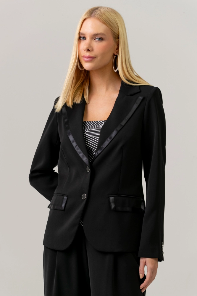 9038477 - Blazer Com Vivos De Cetim PRETO 9038477 - Blazer Com Vivos De Cetim PRETO - Imagem 1