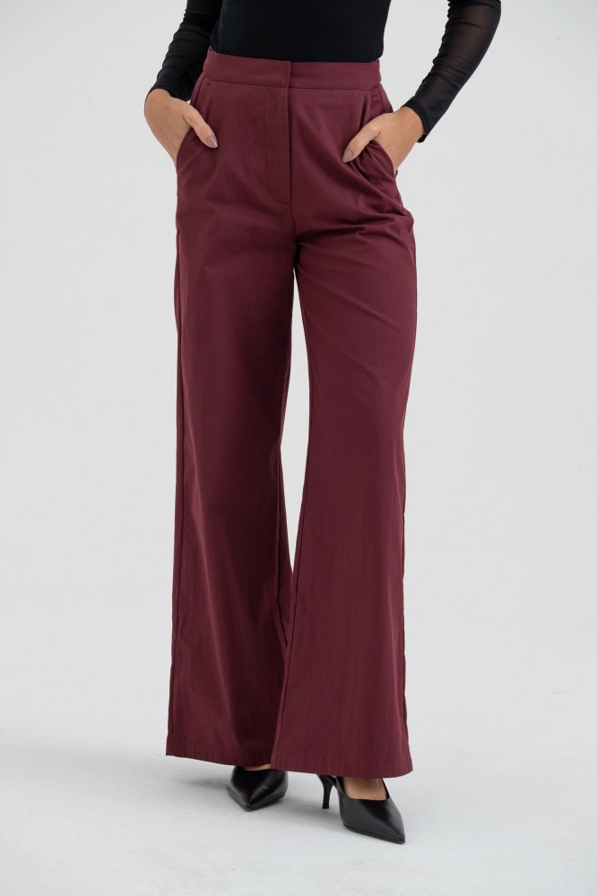 9038491 - Calça Sarjada Bolsos Frente VINHO 9038491 - Calça Sarjada Bolsos Frente VINHO - Imagem 2