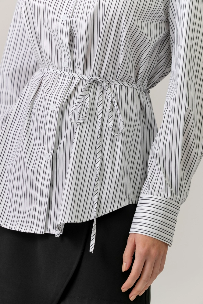 9038544 - Camisa Listrada Com Cordão PRETO 9038544 - Camisa Listrada Com Cordão PRETO - Imagem 2