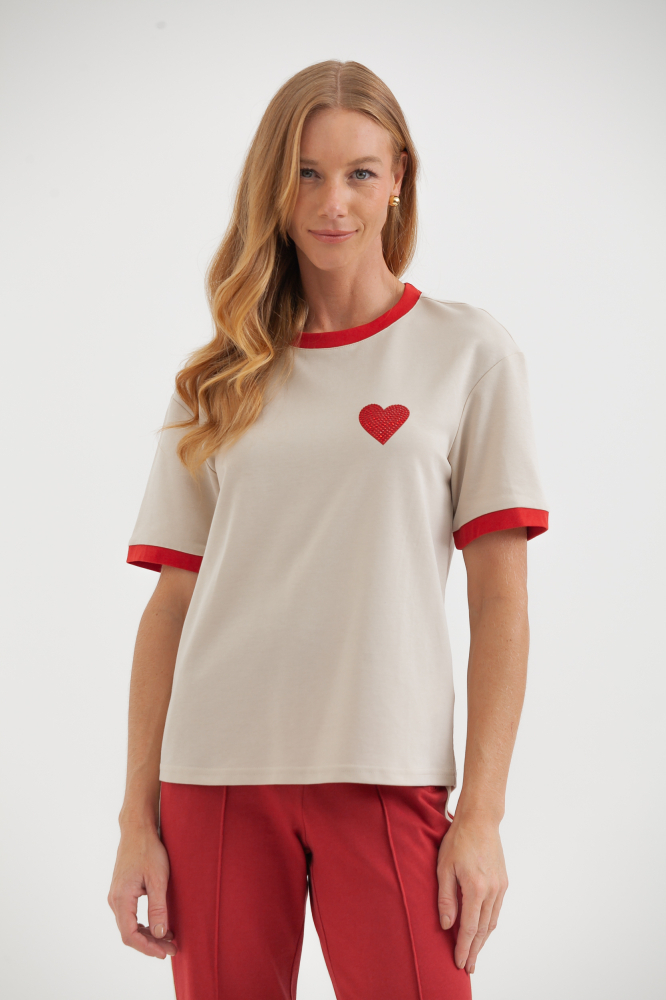 9038553 - Camiseta Coração Strass AREIA 9038553 - Camiseta Coração Strass AREIA