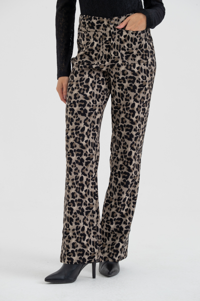 9038653 - Calça Veludo Cotelê Animal Print ONÇA 9038653 - Calça Veludo Cotelê Animal Print ONÇA
