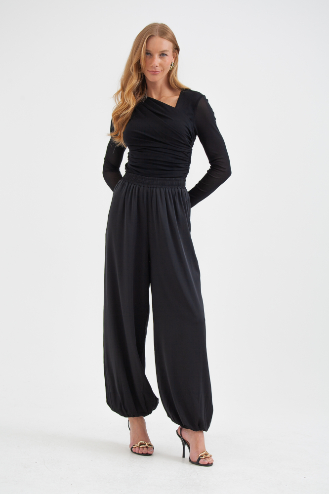 9038656 - Calça Aladim Com Barra De Elástico  PRETO