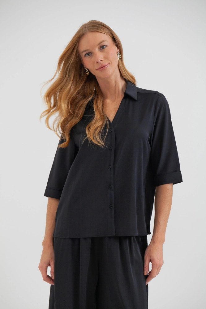9038657 - Camisa Cetim Manga Curta PRETO - Imagem 2