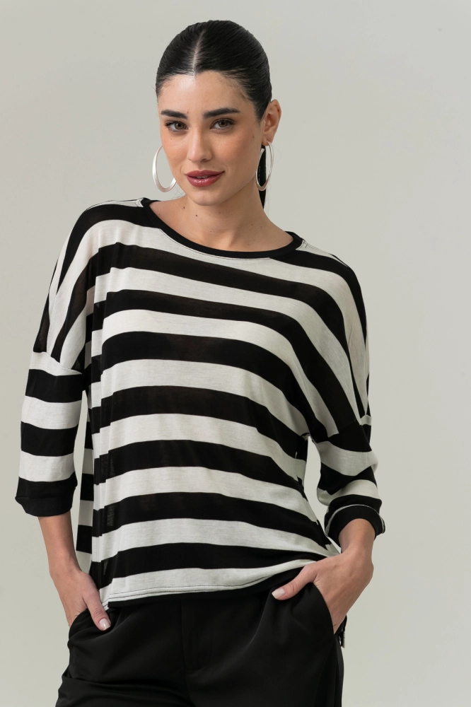 9038669 - Camiseta Ampla Listrada PRETO 9038669 - Camiseta Ampla Listrada PRETO - Imagem 2