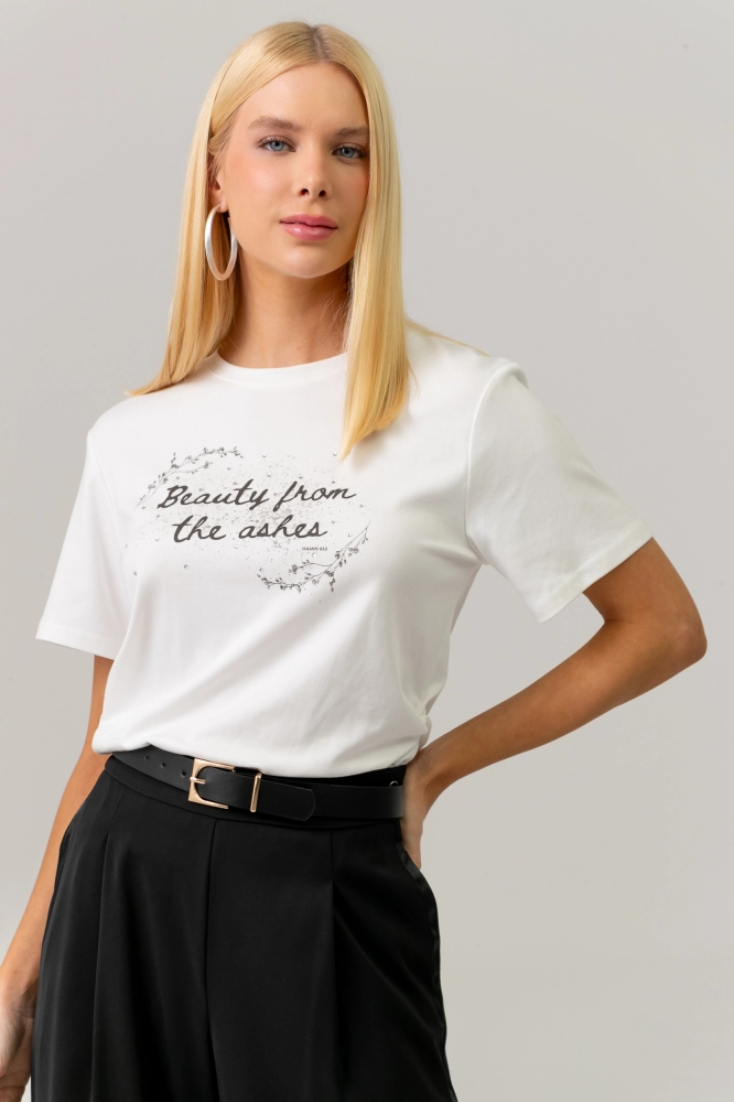 9038671 - Camiseta Beauty From The Ashes BRANCO 9038671 - Camiseta Beauty From The Ashes BRANCO - Imagem 1