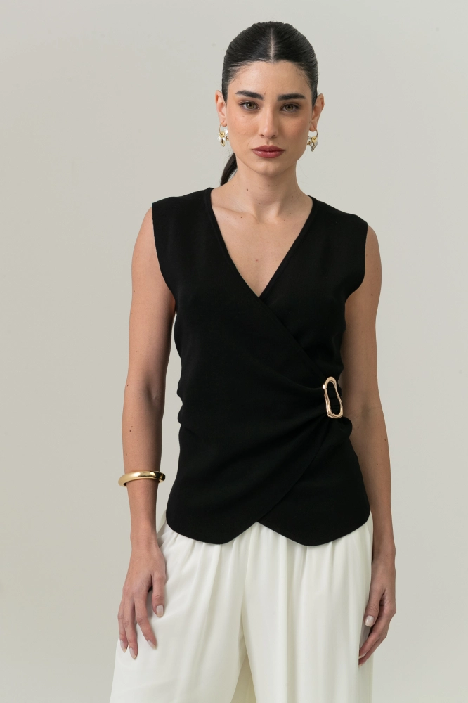 9038715 -Regata Tricot Transpassada Fivela PRETO - Imagem 1