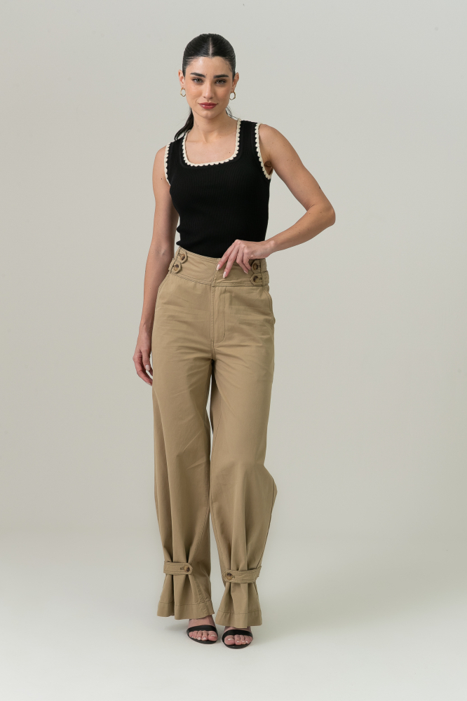 9038845 - Blusa Tricot Bordados Cava E Decote PRETO 9038845 - Blusa Tricot Bordados Cava E Decote PRETO