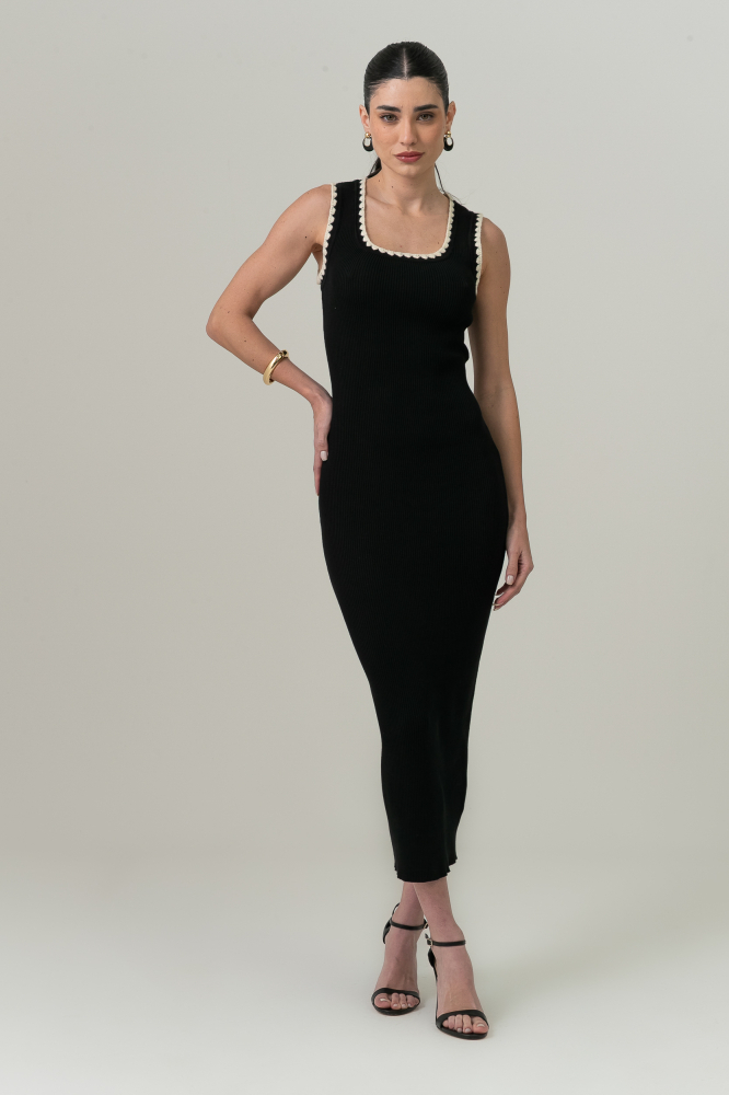 9038846 - Vestido Tricot Bordados Cava E Decote PRETO 9038846 - Vestido Tricot Bordados Cava E Decote PRETO