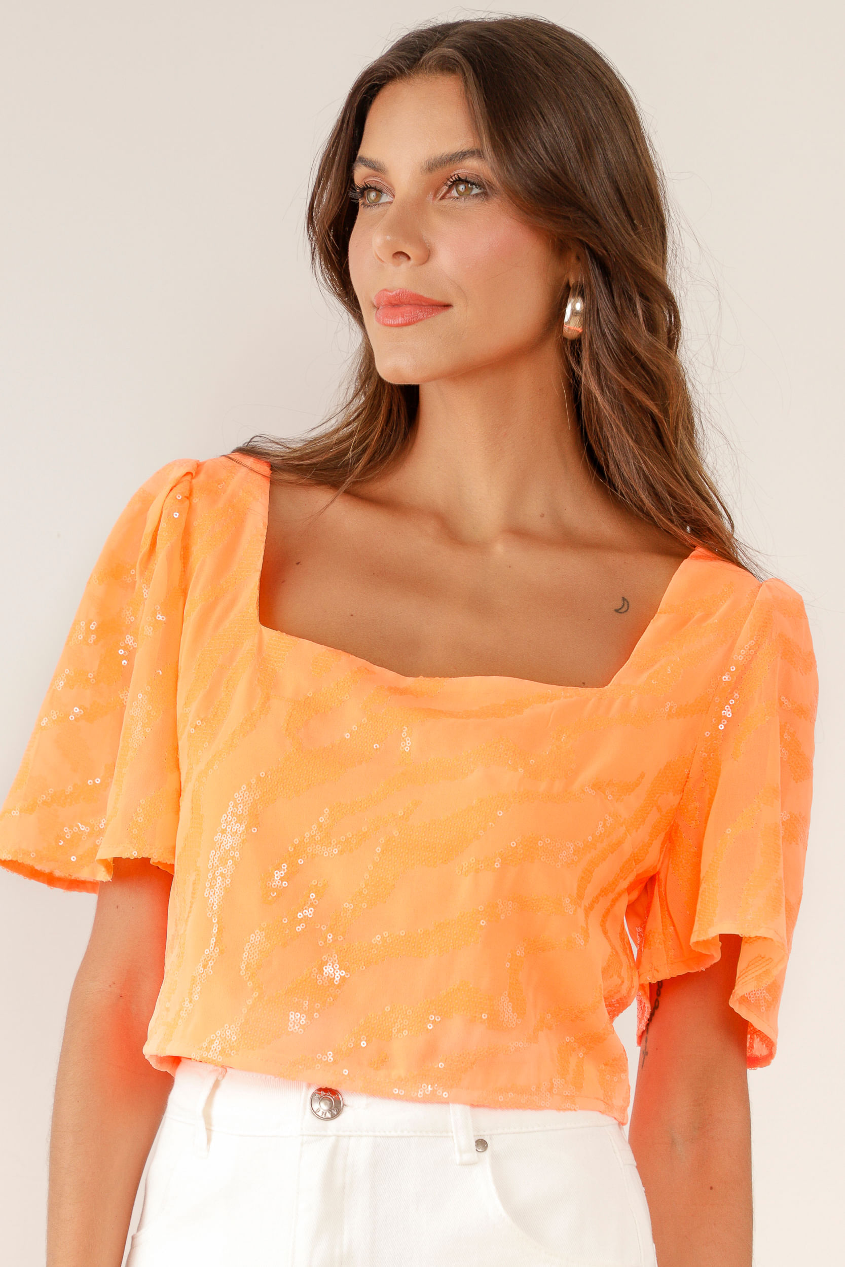 9033604 - Blusa Cropped Chiffon Paetê Neon LARANJA