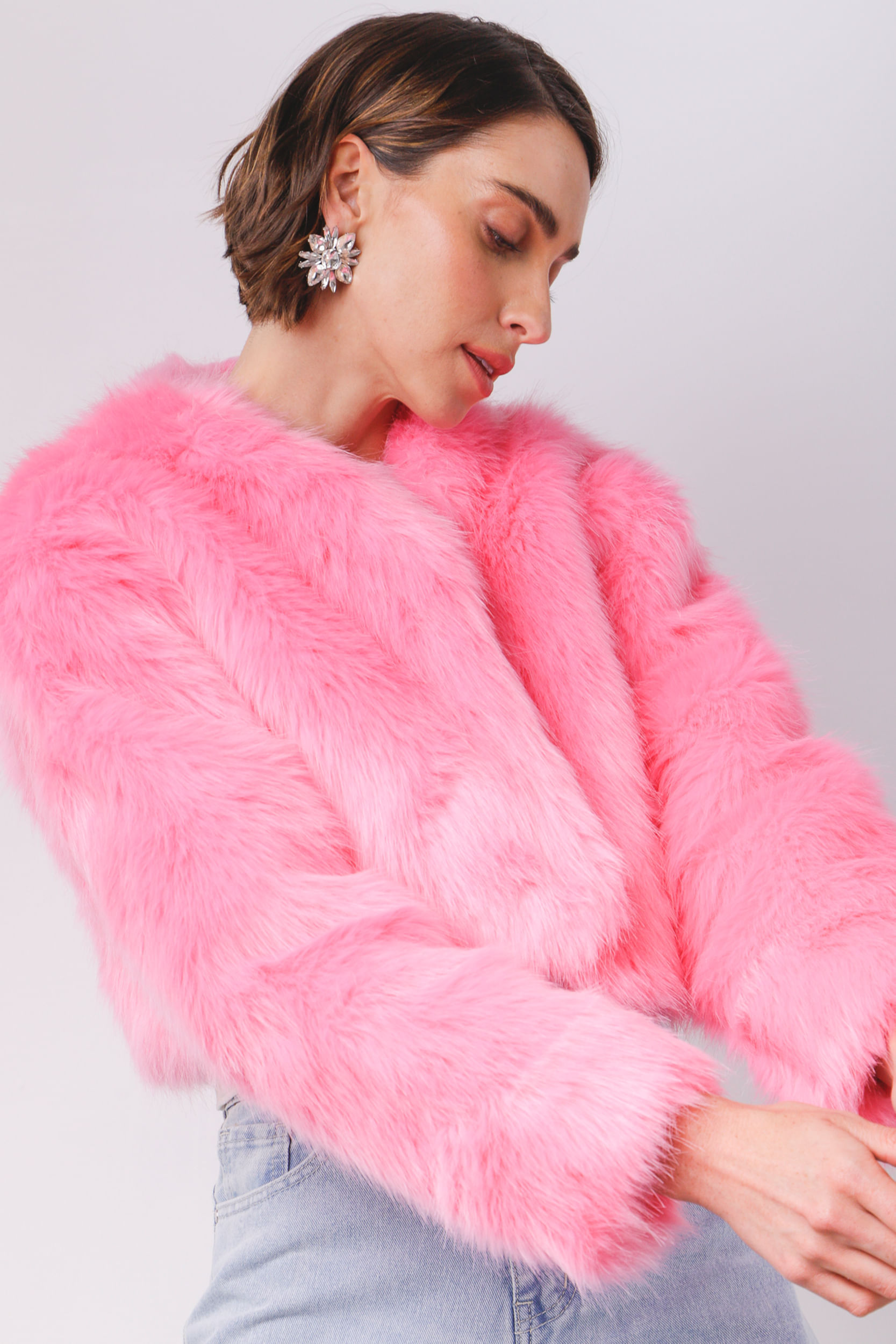 9033978 - Casaco Cropped Amplo Pelo Fake ROSA 9033978 - Casaco Cropped Amplo Pelo Fake ROSA
