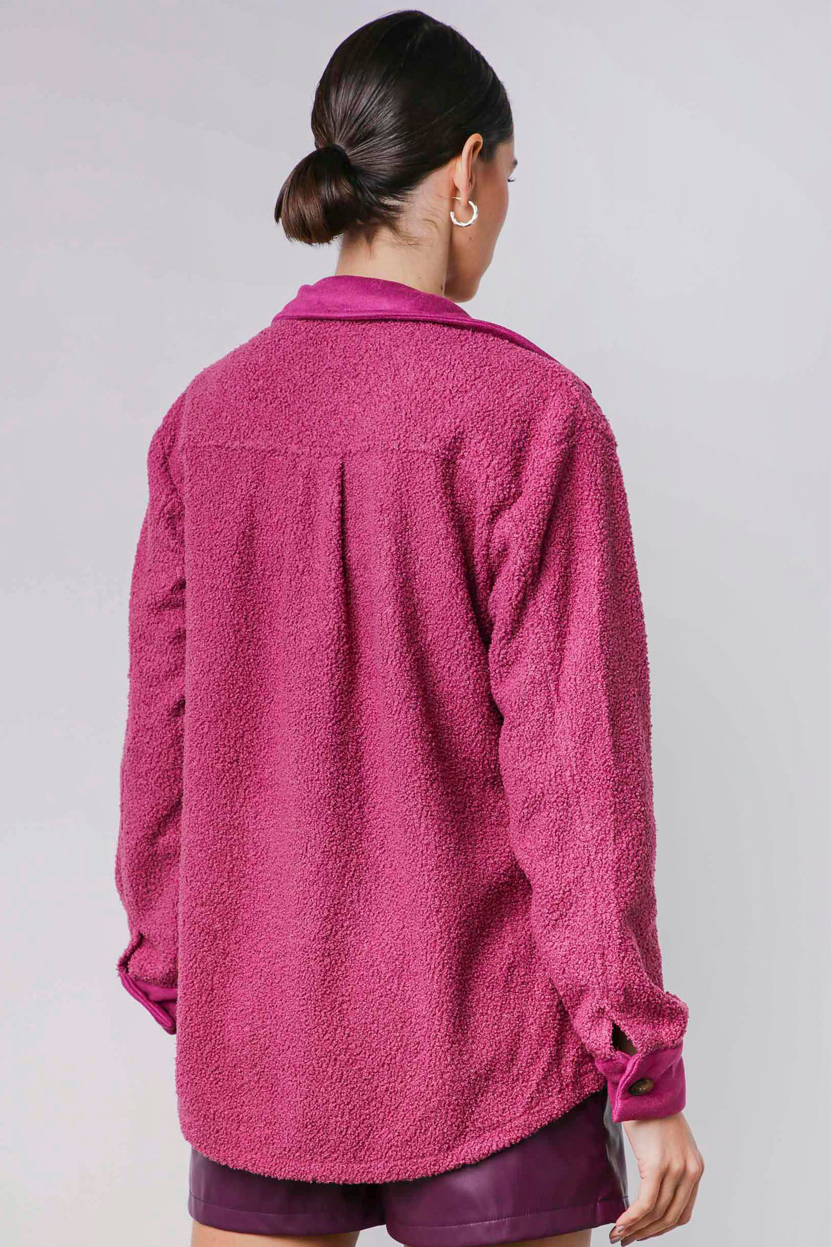 Camisa Oversized Carneirinho VINHO Camisa Oversized Carneirinho VINHO