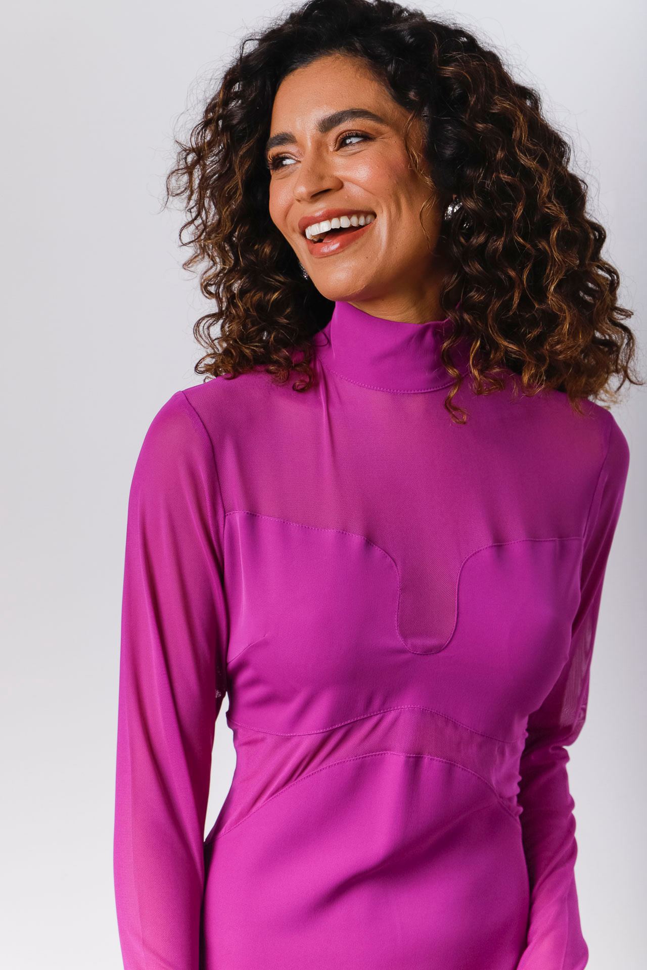 9034166 - Vestido Curto Tule Gola Alta ROXO 