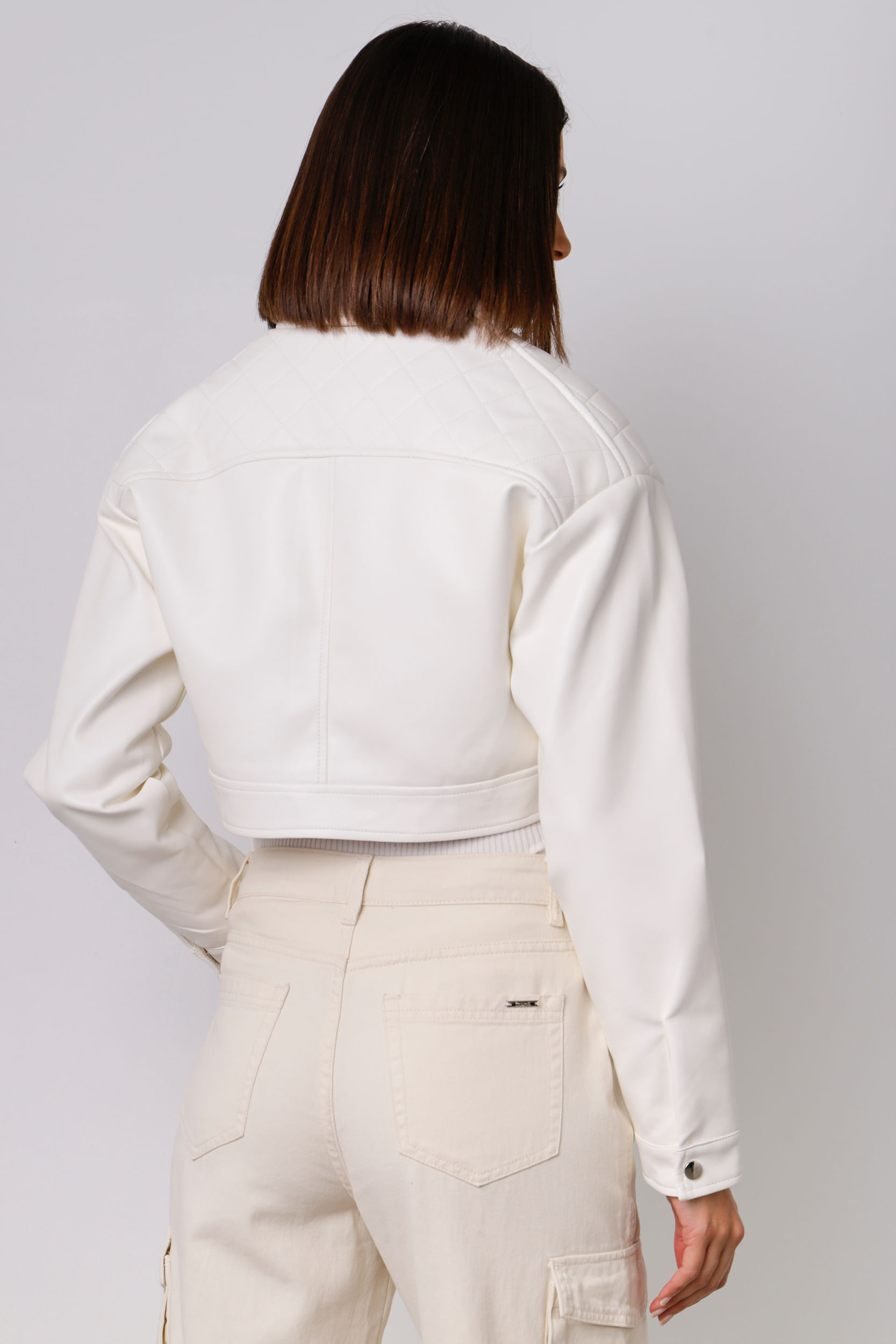 Jaqueta Cropped Argolas Pu OFF-WHITE Jaqueta Cropped Argolas Pu OFF-WHITE