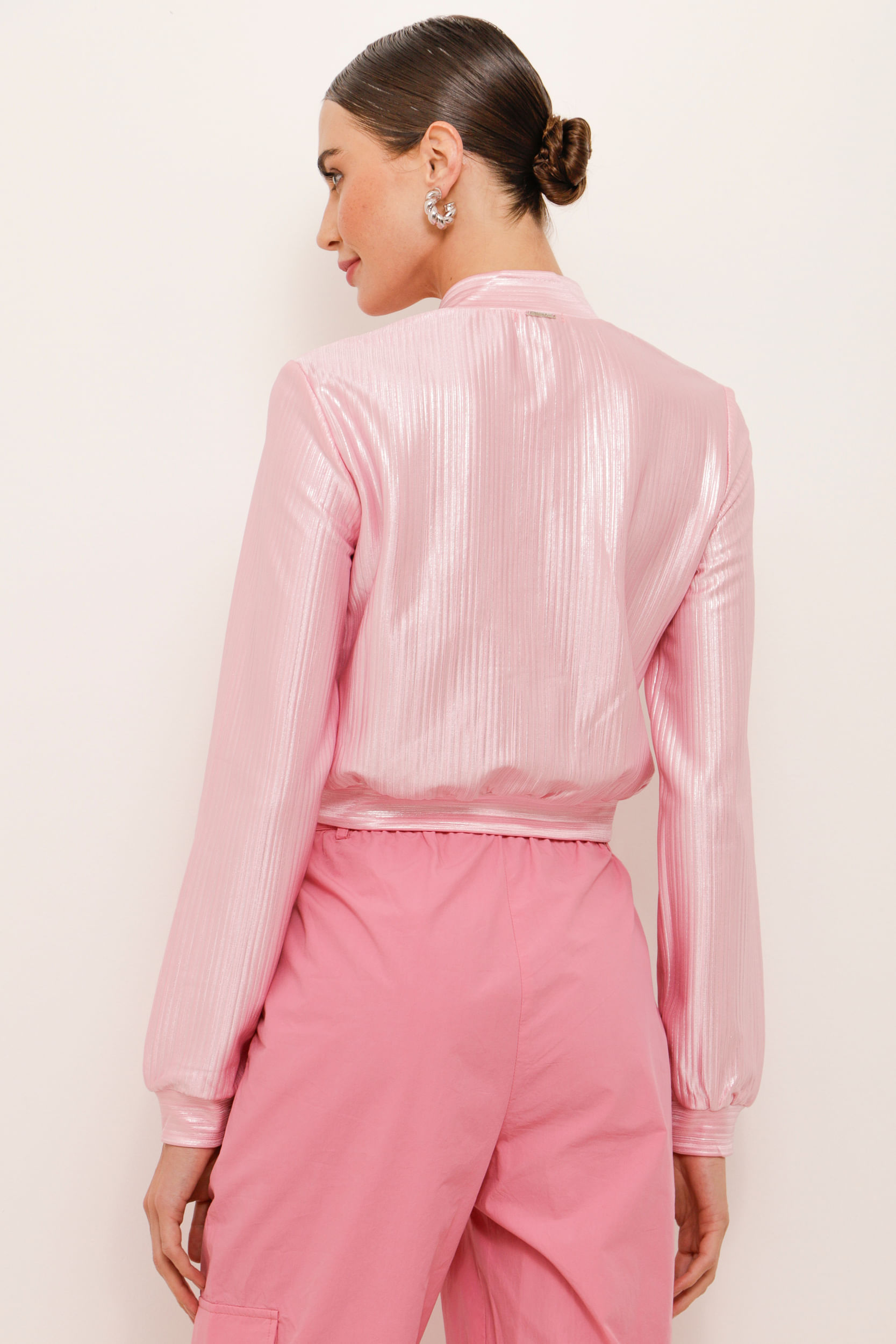 Jaqueta Bomber Plissada Metalizada ROSA Jaqueta Bomber Plissada Metalizada ROSA