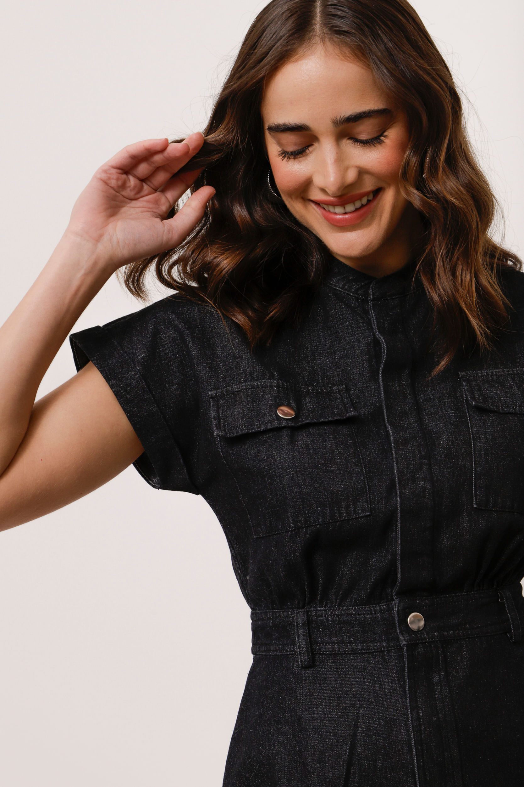 9034332 - Vestido Jeans Curto Utilitário PRETO