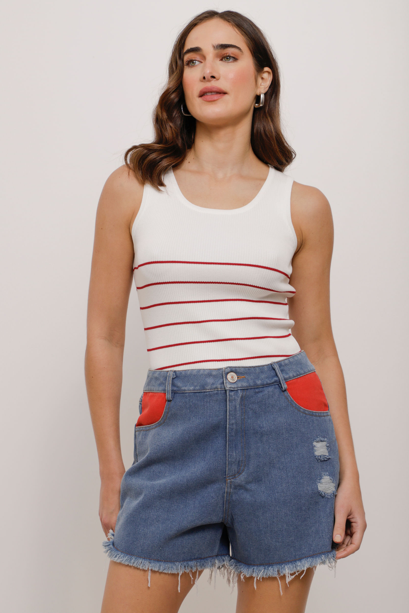 9034334 - Short Jeans Color Barra Desfiada VERMELHO