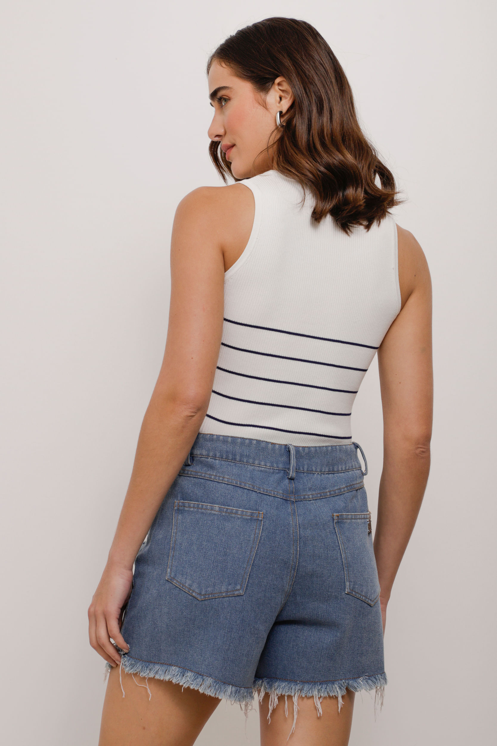 9034334 - Short Jeans Color Barra Desfiada AREIA 9034334 - Short Jeans Color Barra Desfiada AREIA