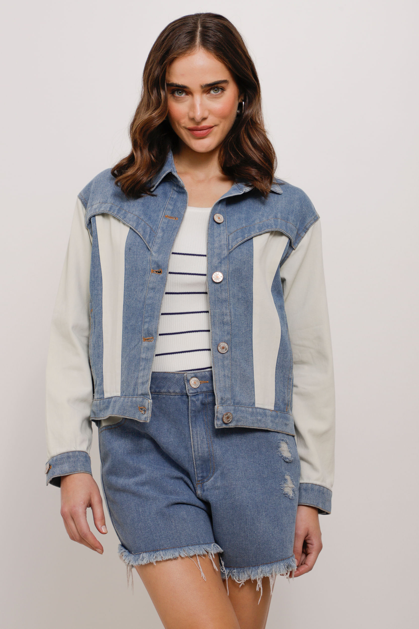 Jaqueta Jeans Color Recortes AREIA