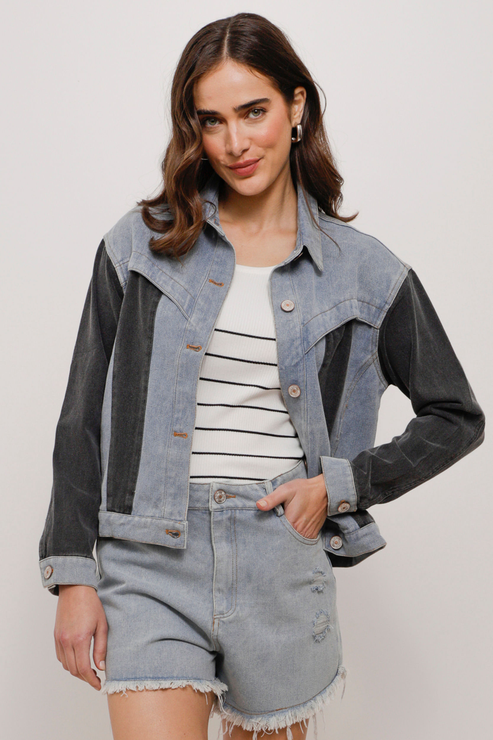 Jaqueta Jeans Color Recortes PRETO