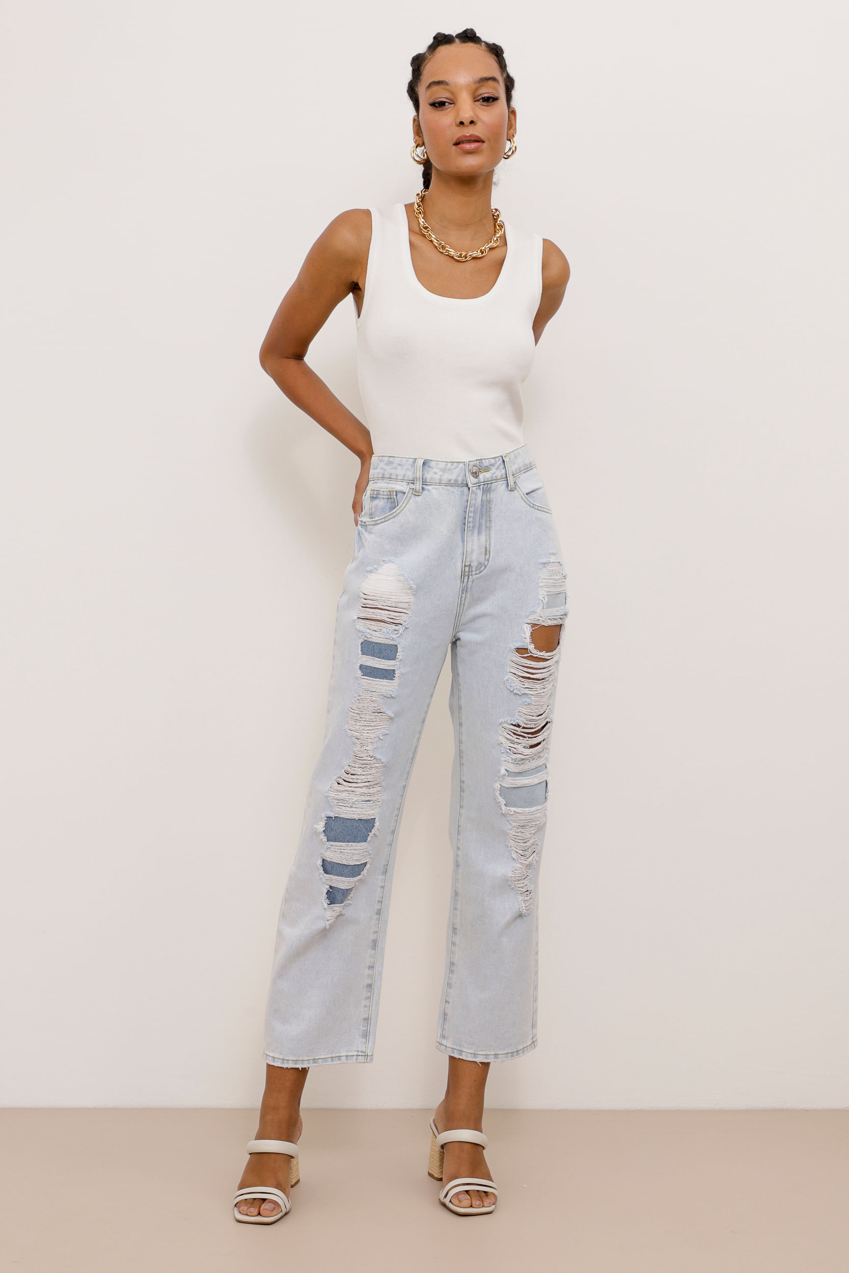 9034326 - Calça Jeans Rasgada Delavê AZUL 9034326 - Calça Jeans Rasgada Delavê AZUL