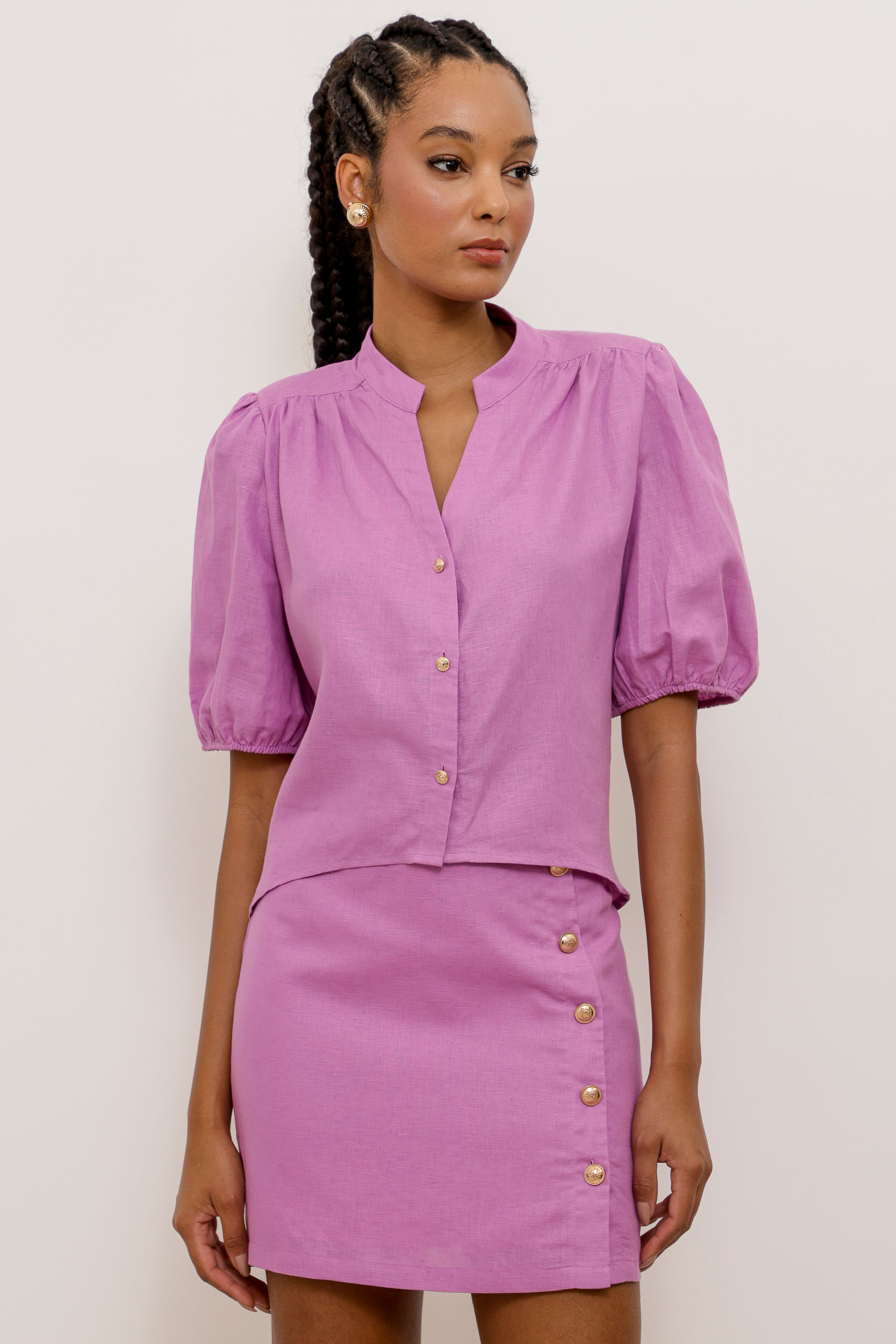 Camisa Linho Manga Curta Com Ombreira LILAS Camisa Linho Manga Curta Com Ombreira LILAS