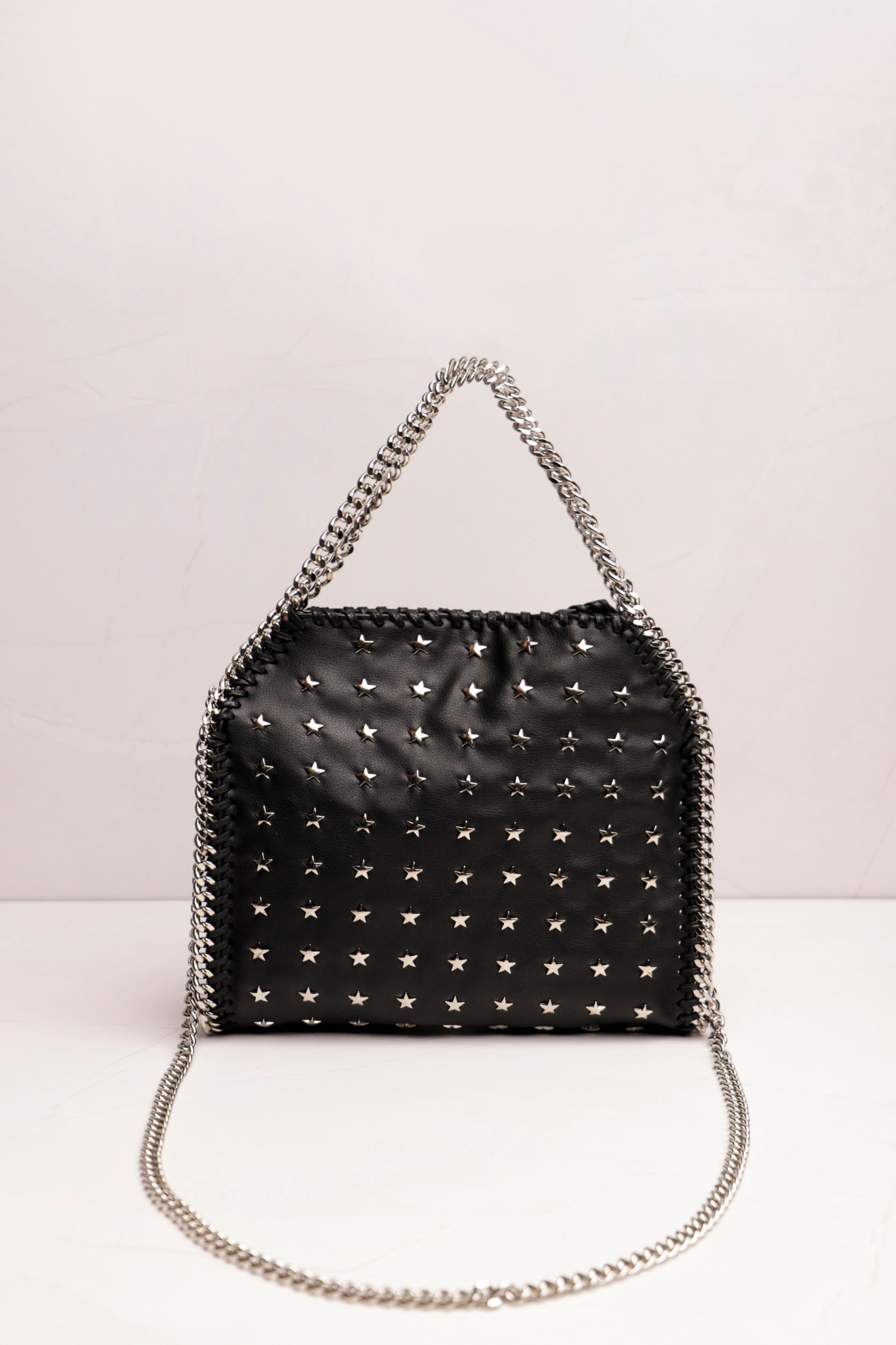 9034348 - Bolsa Tote Tachas Estrelas e Correntes  PRETO