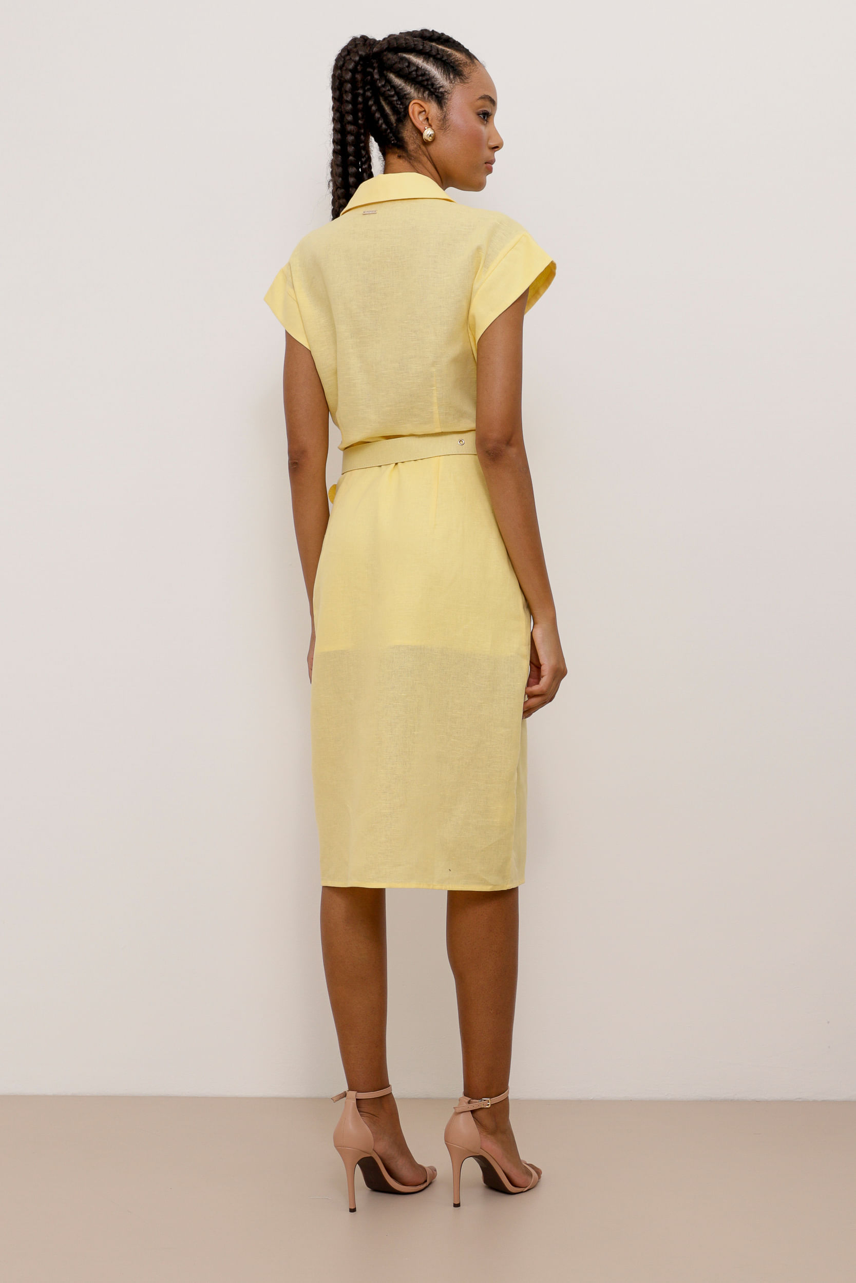 9033811 - Vestido Mídi Linho Cinto Com Fivela AMARELO