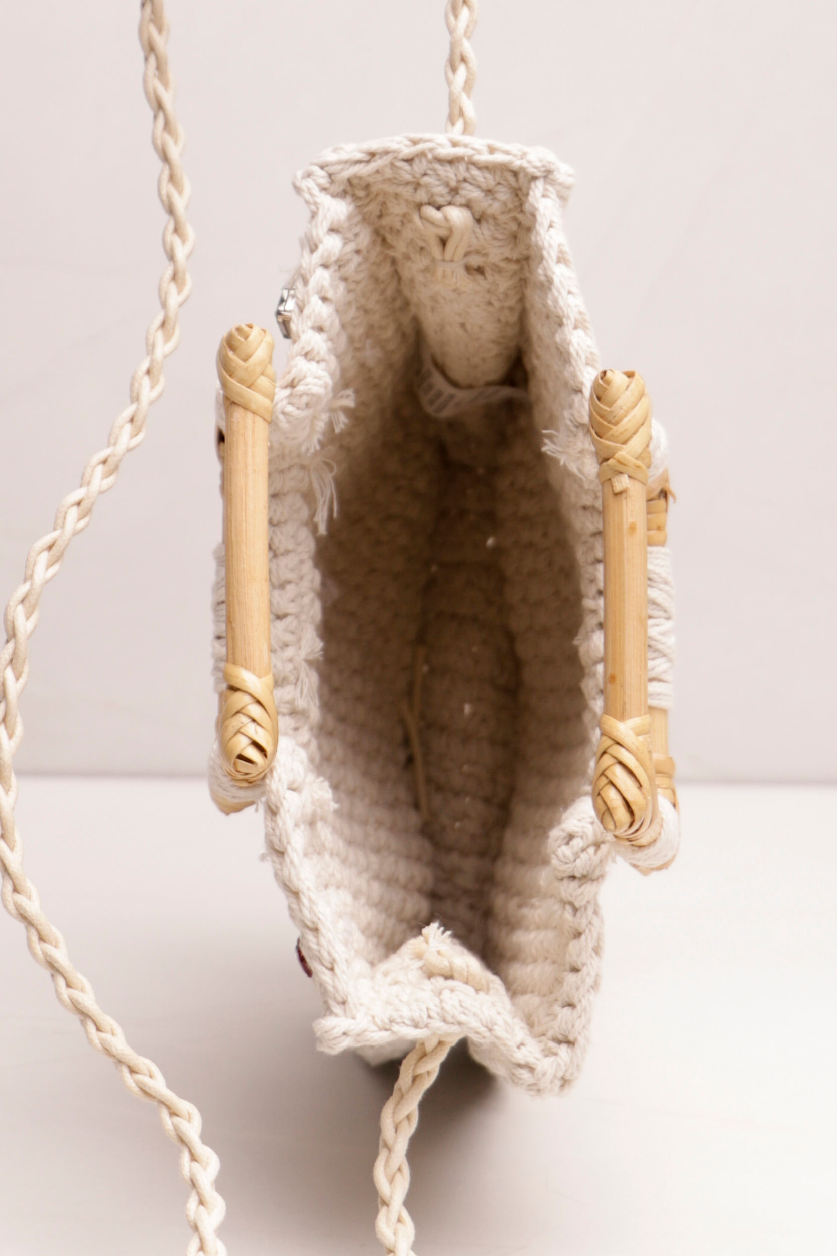 9033839 - Bolsa Crochê Pedrarias  AREIA