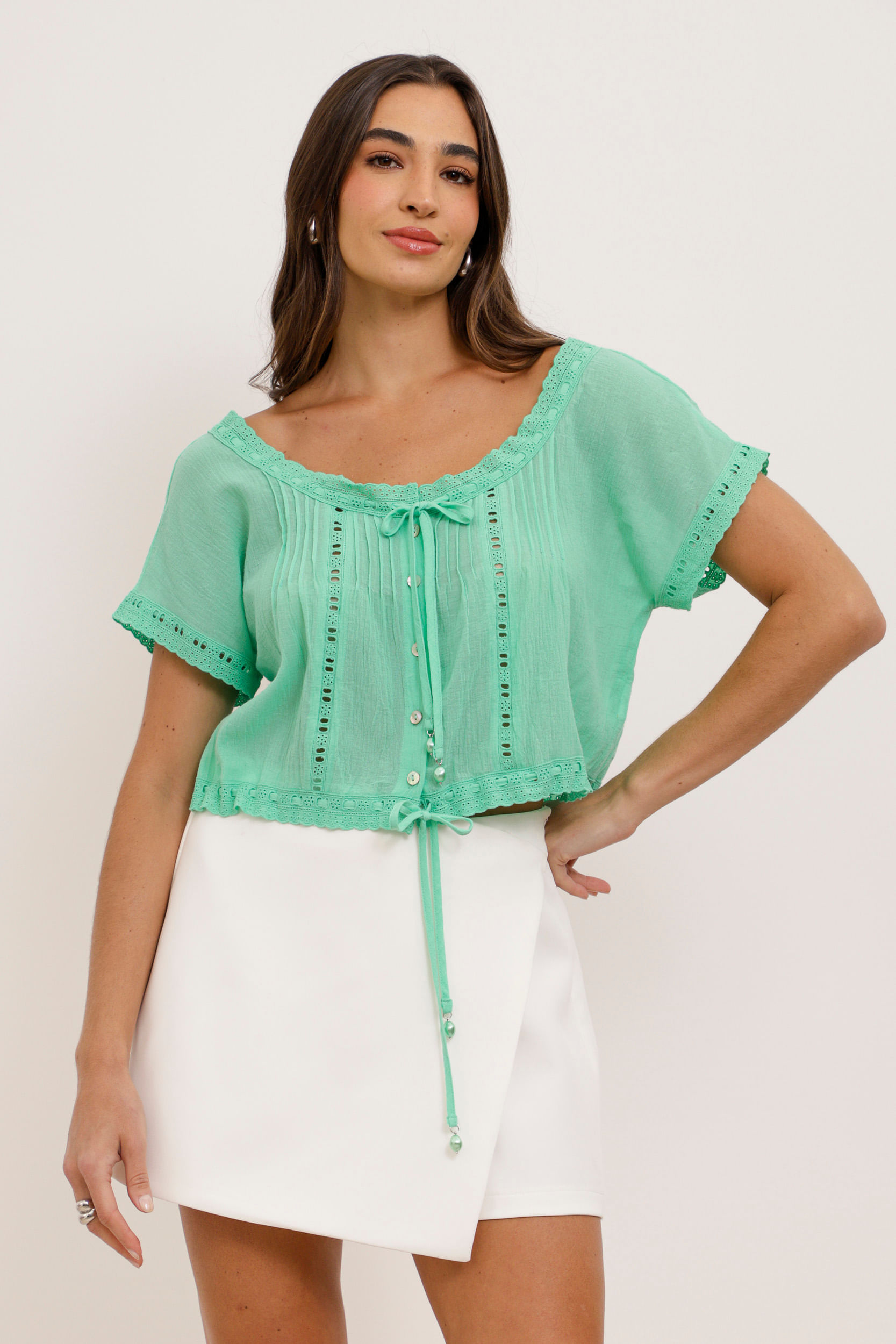 9033817 - Blusa Ombro a Ombro Boho Rendinha VERDE 