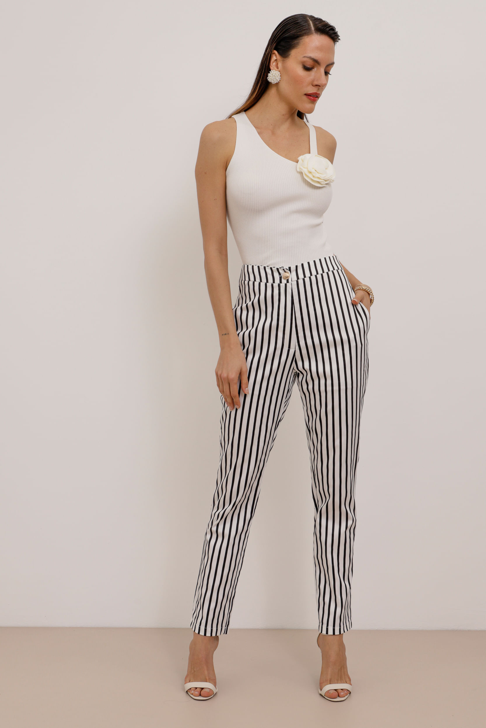Calça Bengaline Listras OFF-WHITE Calça Bengaline Listras OFF-WHITE