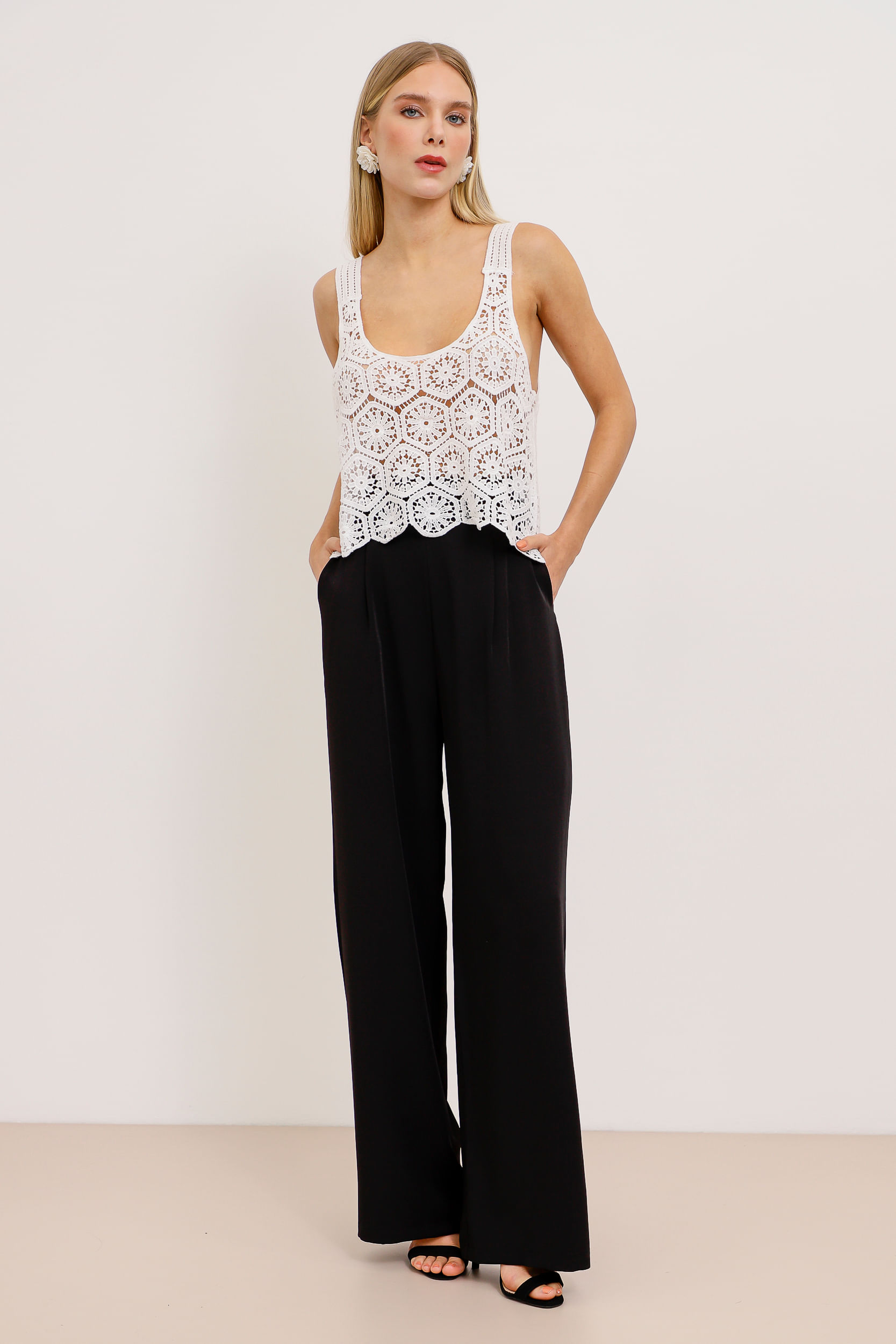 Regata Crochet Trama Vazada OFF-WHITE Regata Crochet Trama Vazada OFF-WHITE