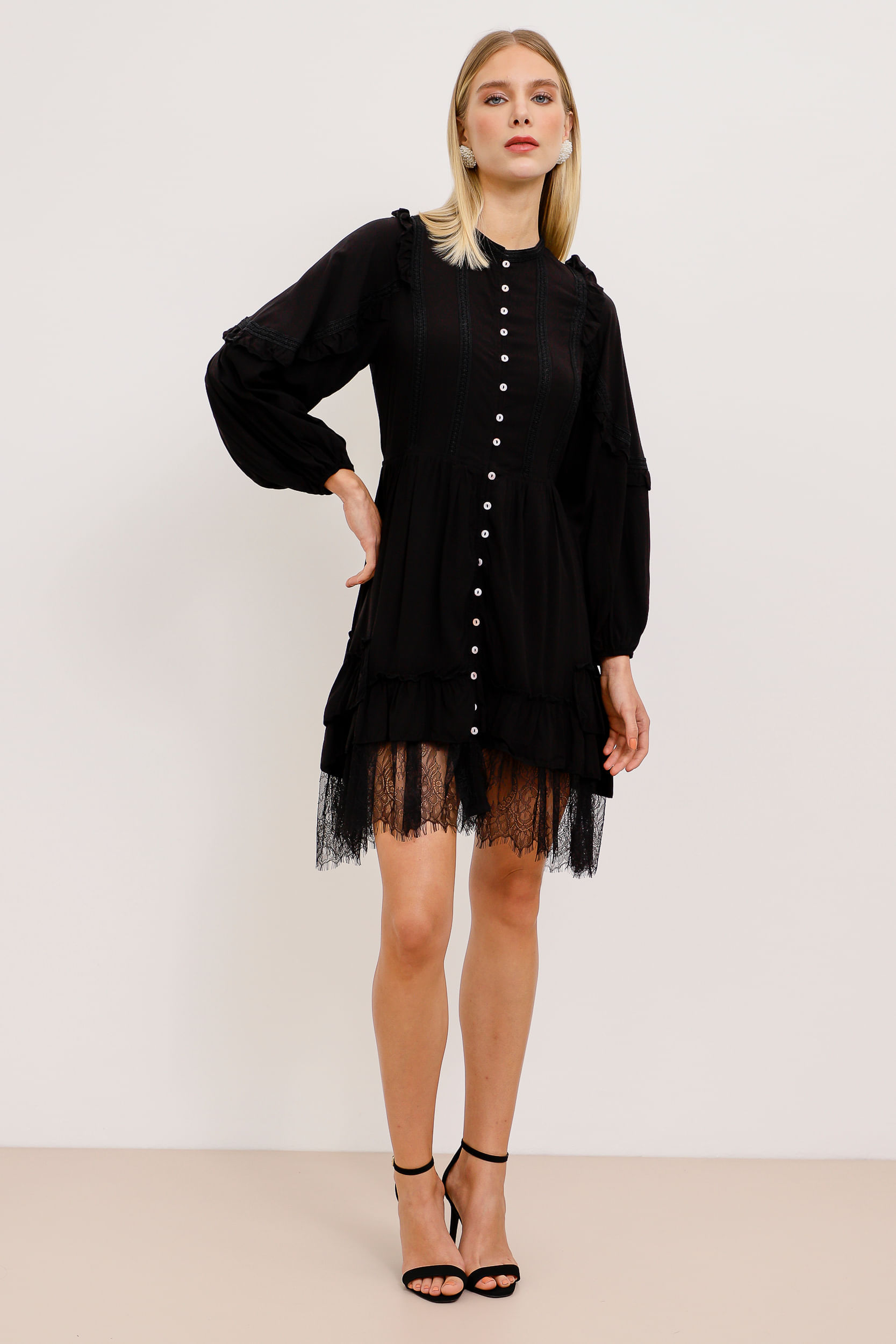9034532 - Vestido Curto Boho Viscose com Renda  PRETO