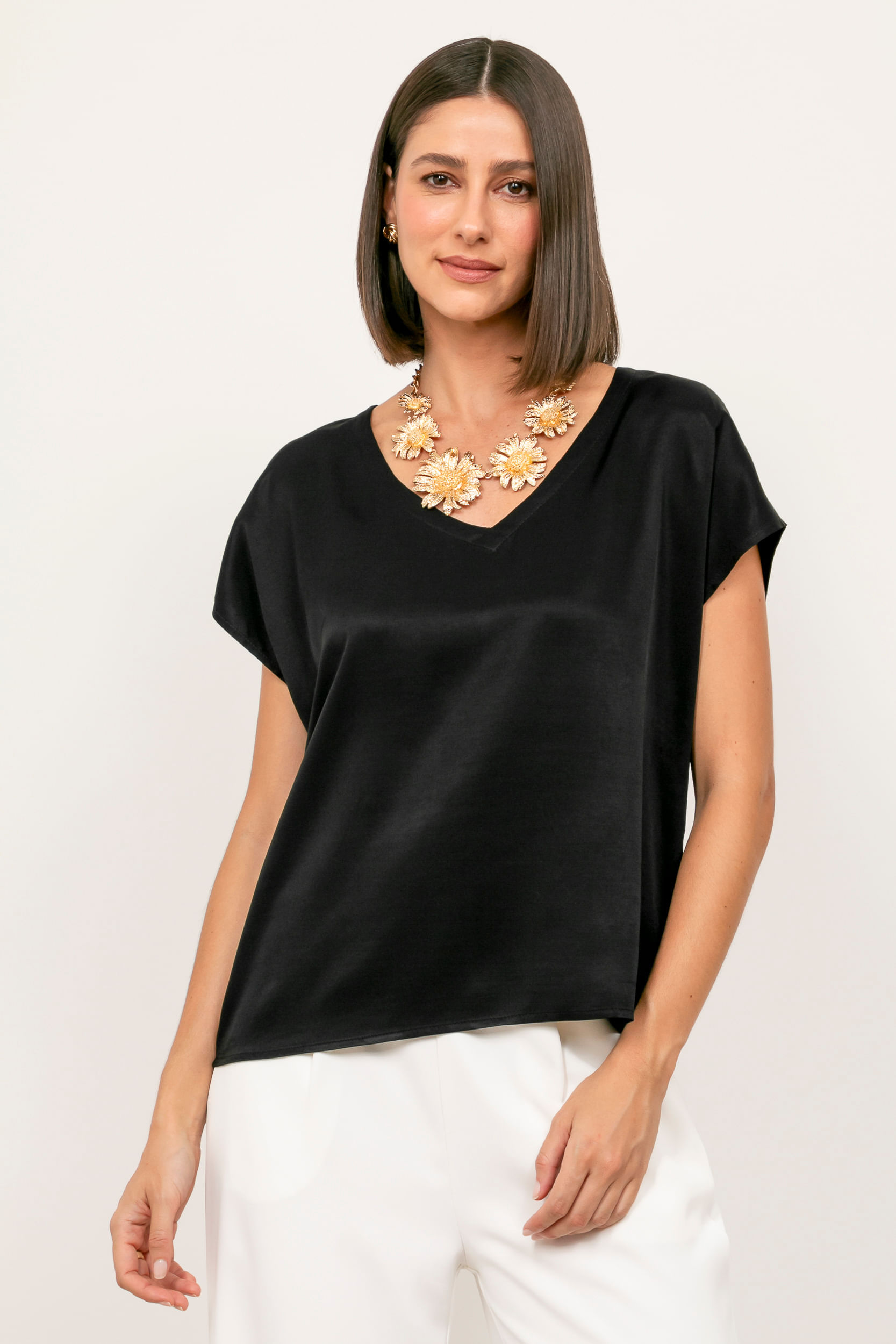 9034707 - Blusa Ampla Com Colar PRETO 9034707 - Blusa Ampla Com Colar PRETO