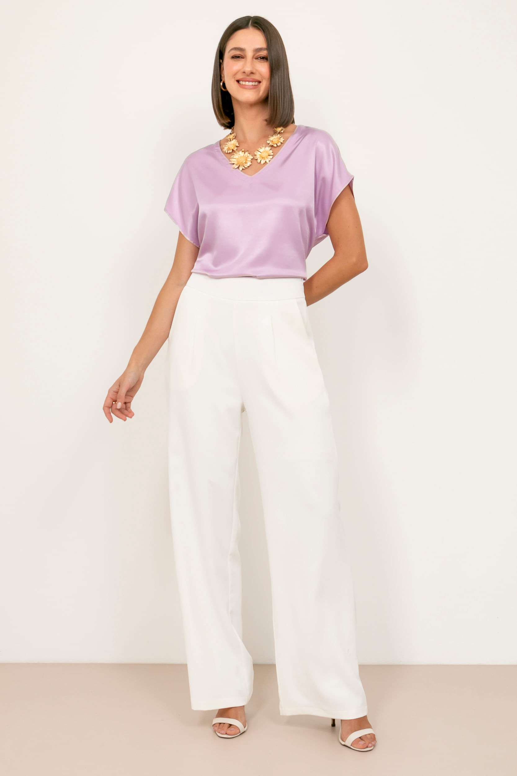 9034707 - Blusa Ampla Com Colar  ROSA BLUSH