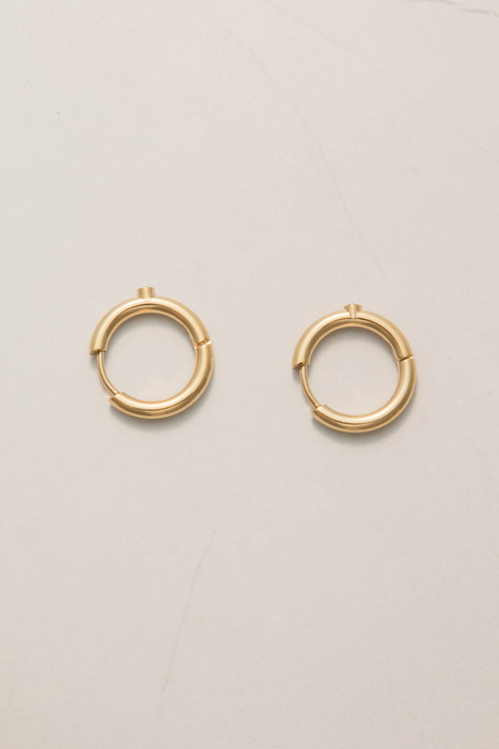 Brinco Argola Pedra Strass  DOURADO