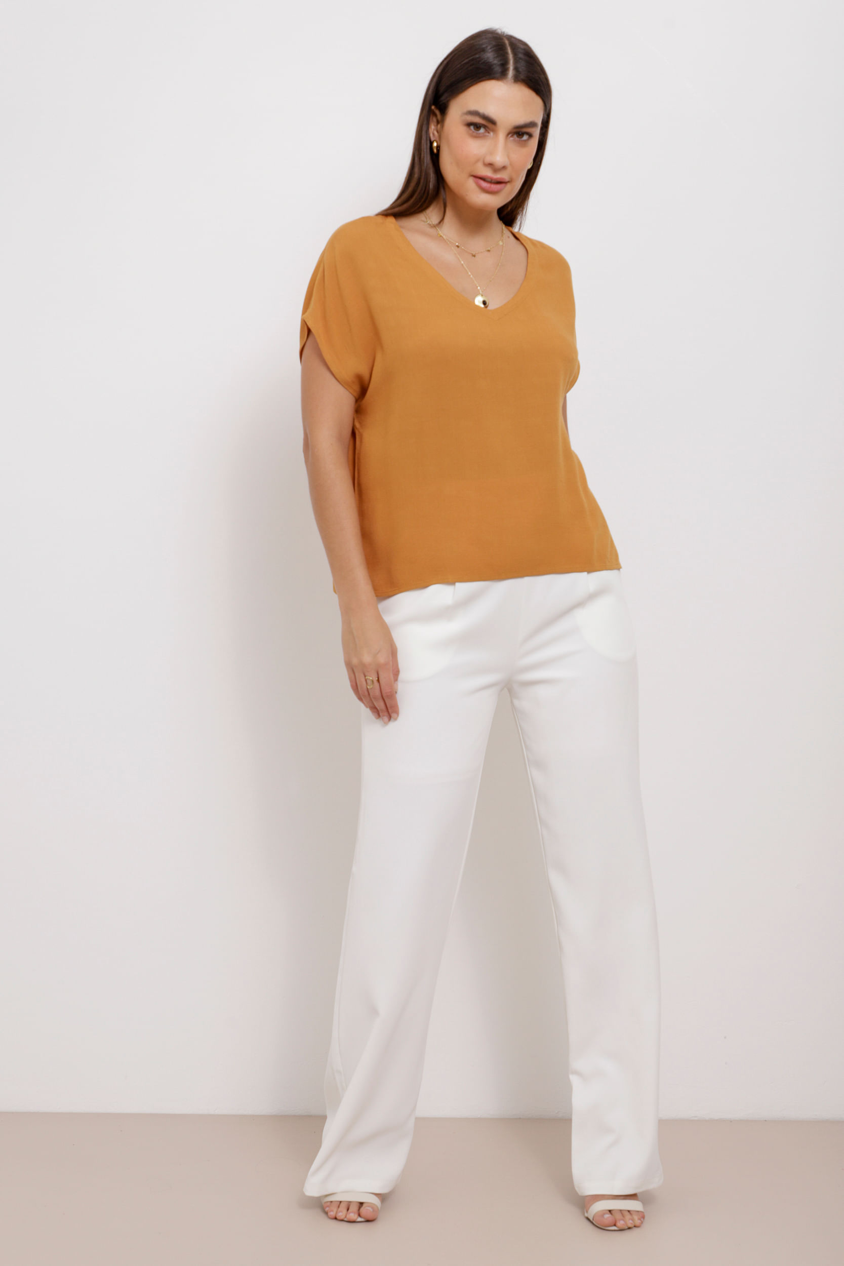 9034645 - Blusa Ampla Com Colar Caracol MOSTARDA 9034645 - Blusa Ampla Com Colar Caracol MOSTARDA