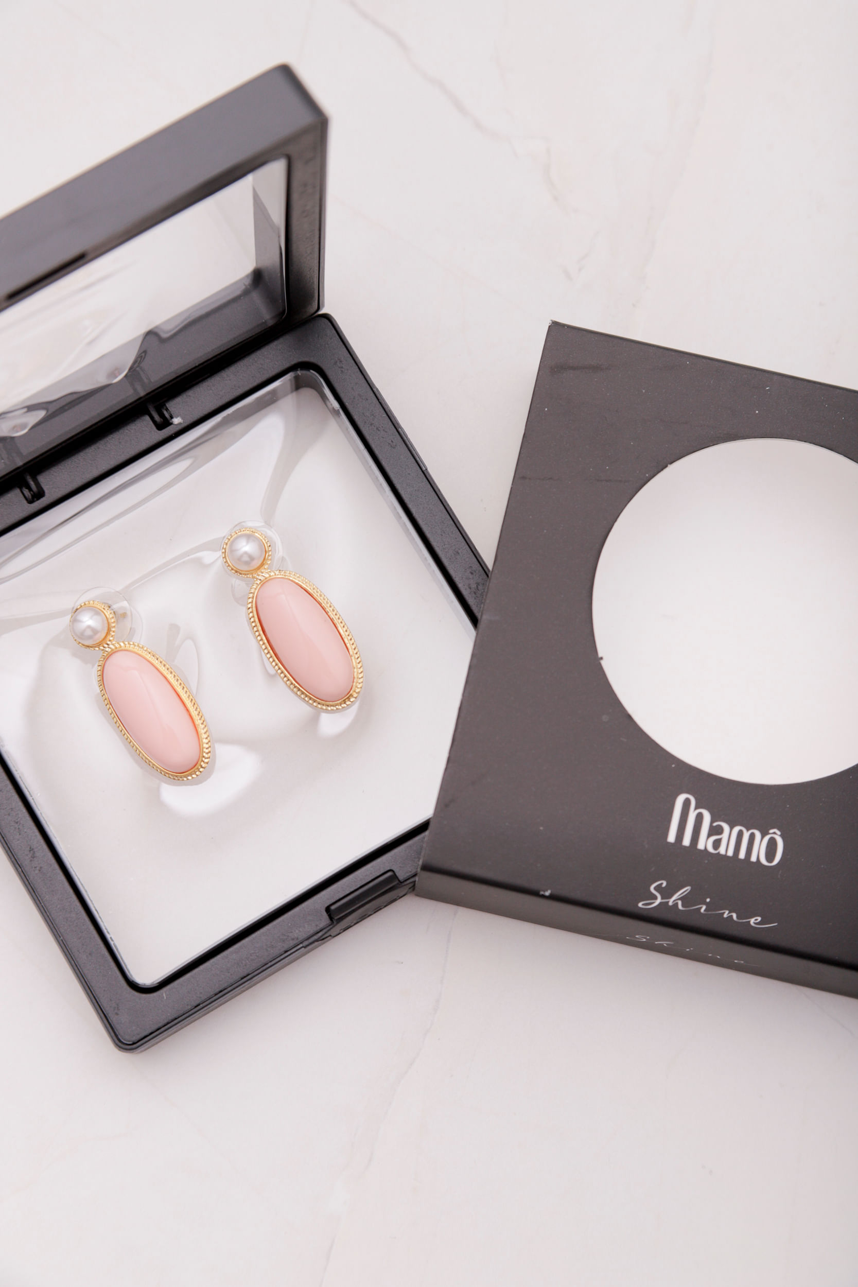 Brinco Oval Pedra  ROSA
