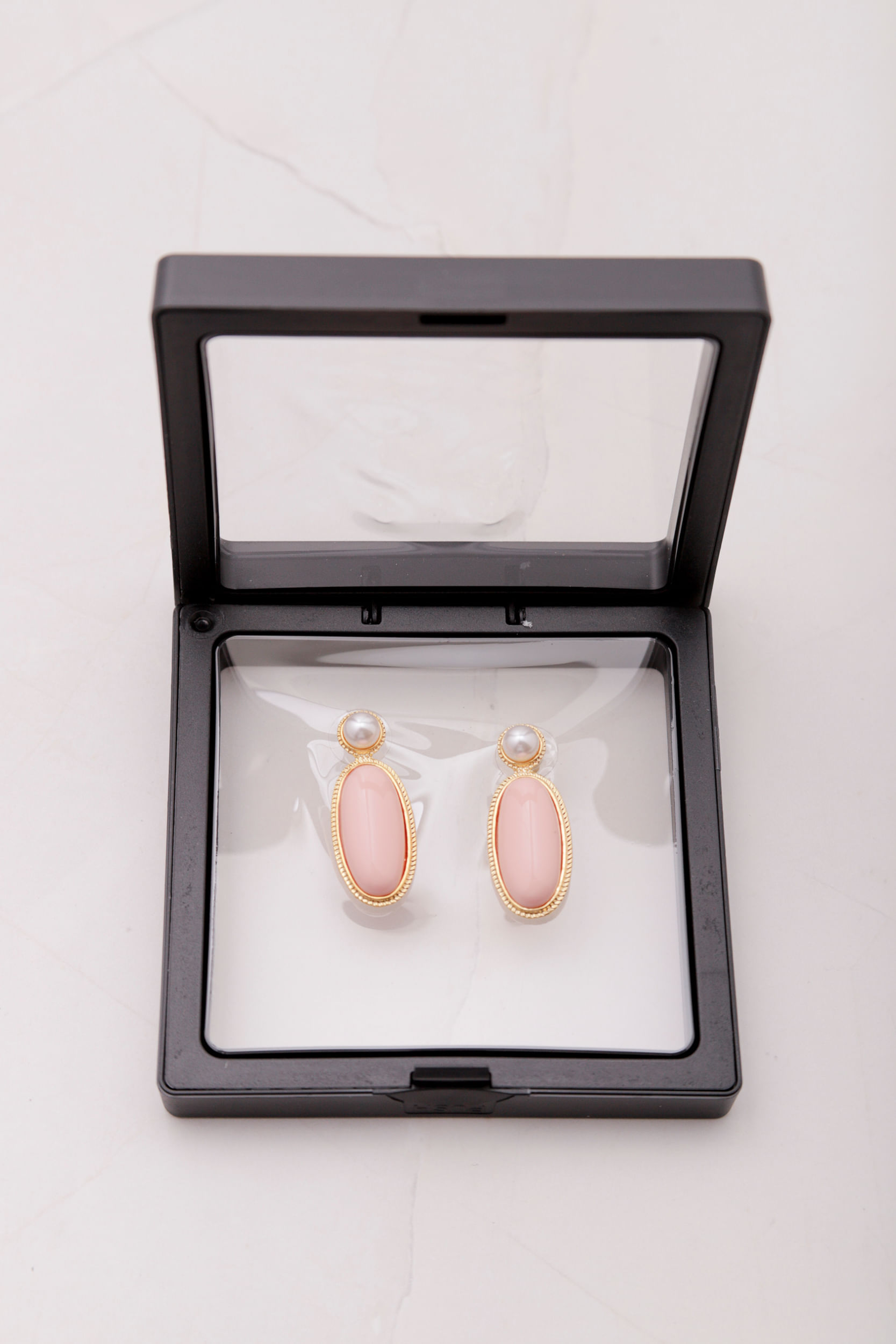 Brinco Oval Pedra  ROSA