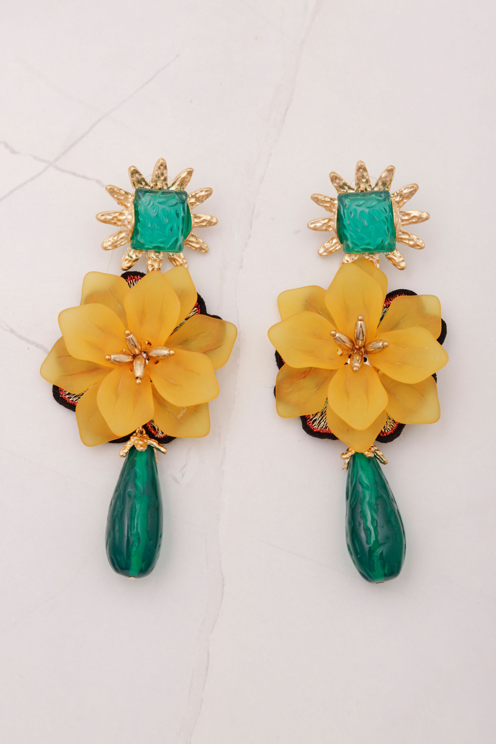 Brinco Flor Gota  AMARELO