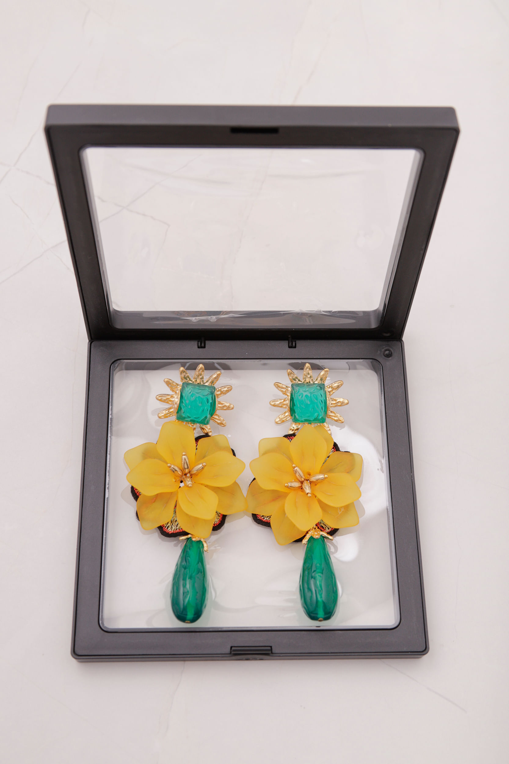 Brinco Flor Gota AMARELO Brinco Flor Gota AMARELO