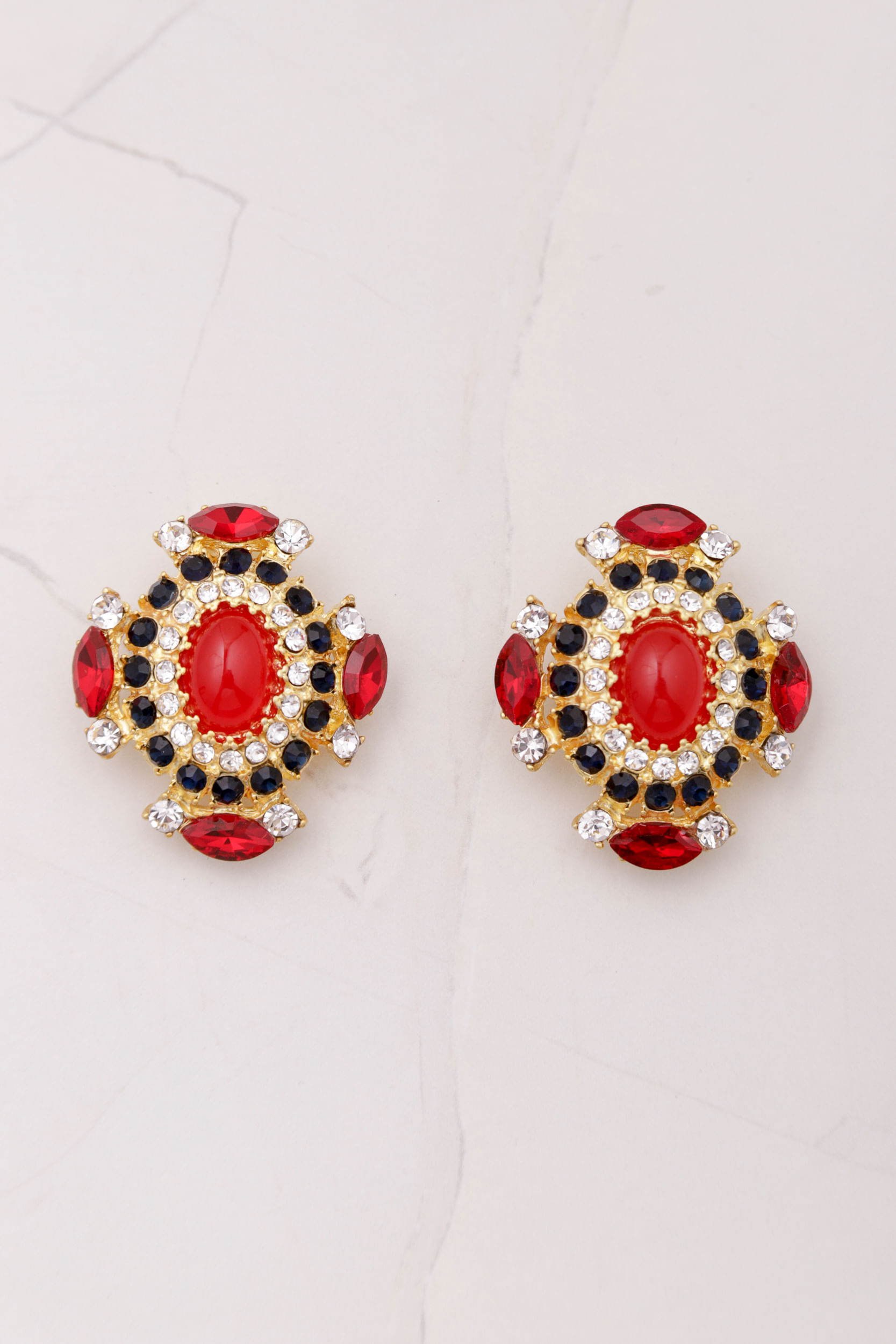 Brinco Multi Pedras VERMELHO