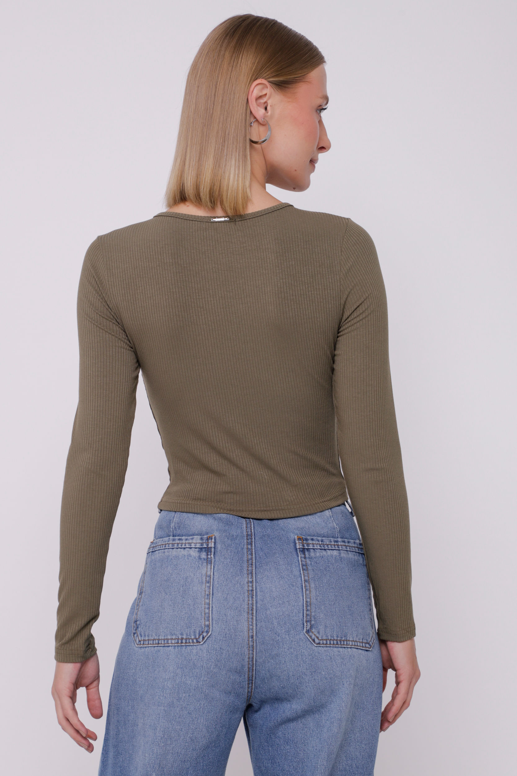 9034261 - Blusa Malha Decote Torcido VERDE MILITAR 9034261 - Blusa Malha Decote Torcido VERDE MILITAR