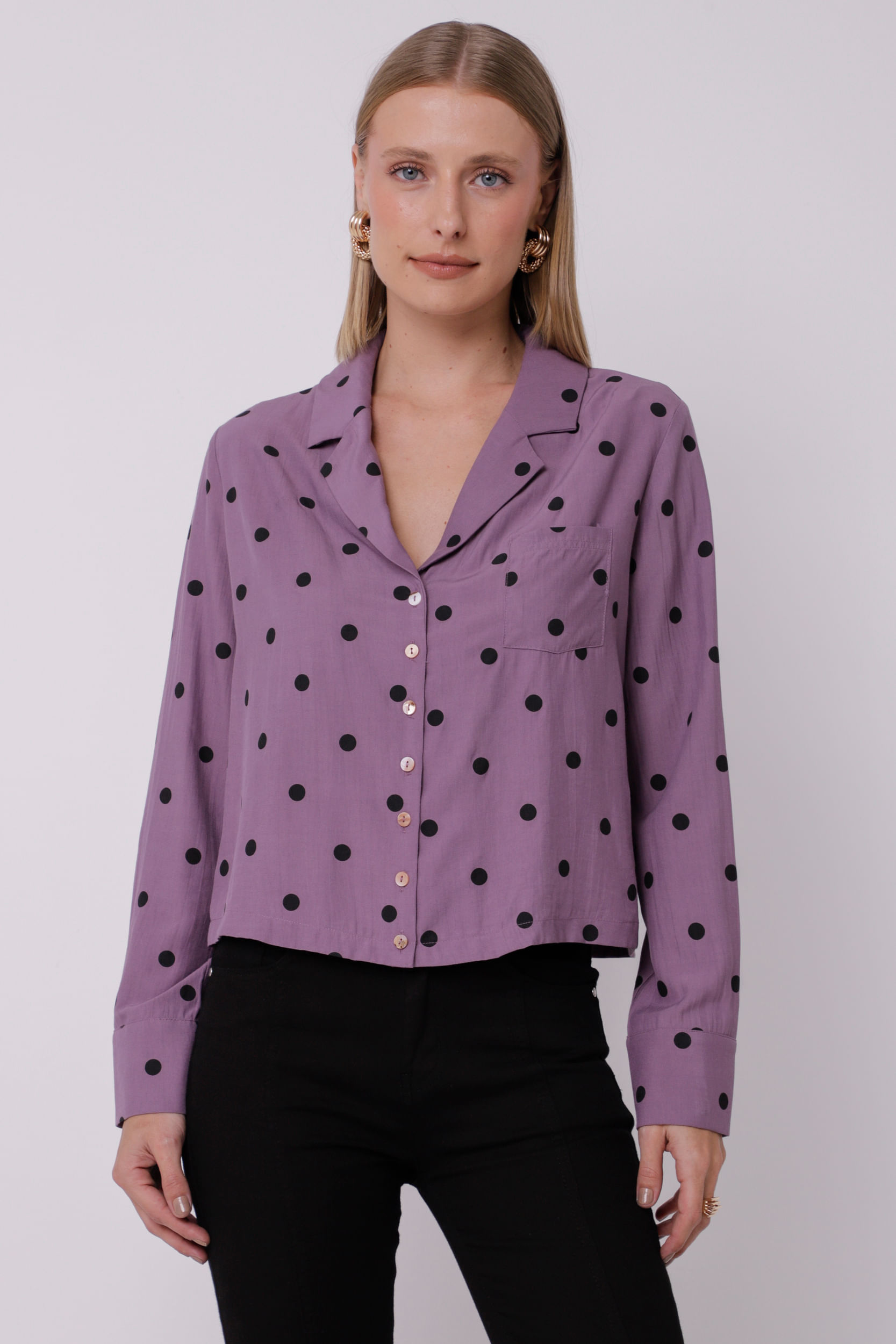 Camisa Poá Bolso Frontal LILAS Camisa Poá Bolso Frontal LILAS