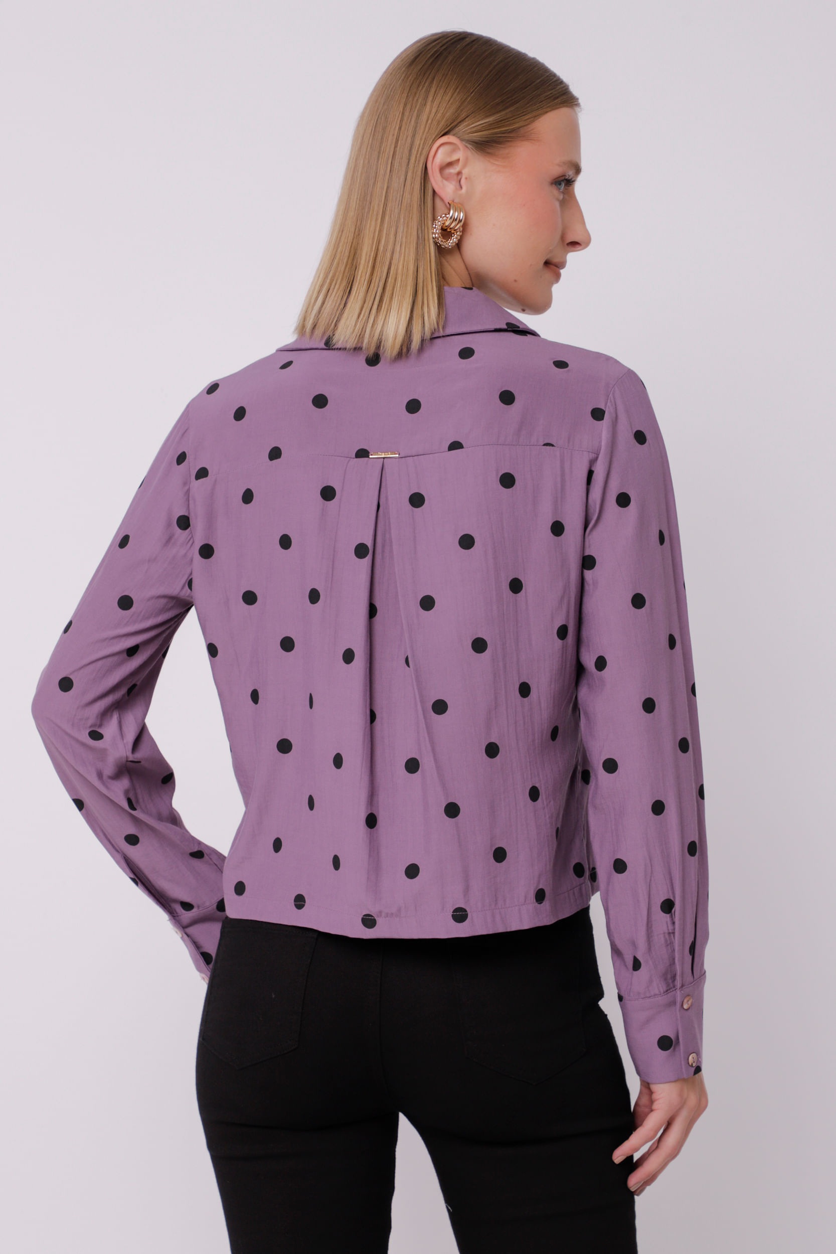 Camisa Poá Bolso Frontal LILAS Camisa Poá Bolso Frontal LILAS