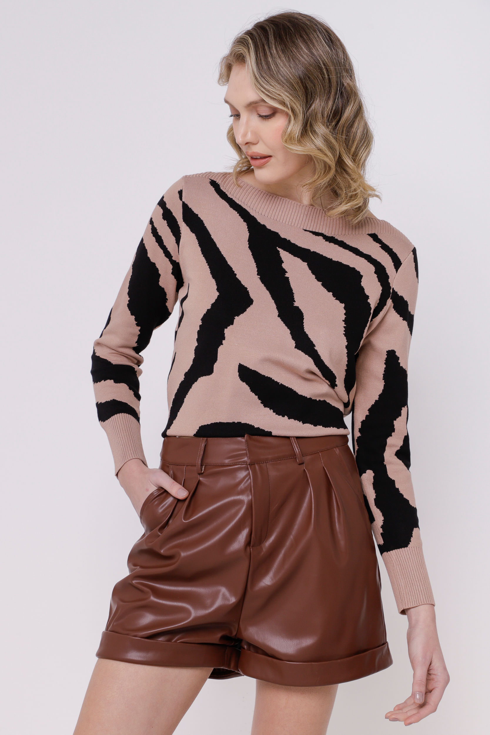 Blusa Tricot Manga Longa Zebrado BEGE