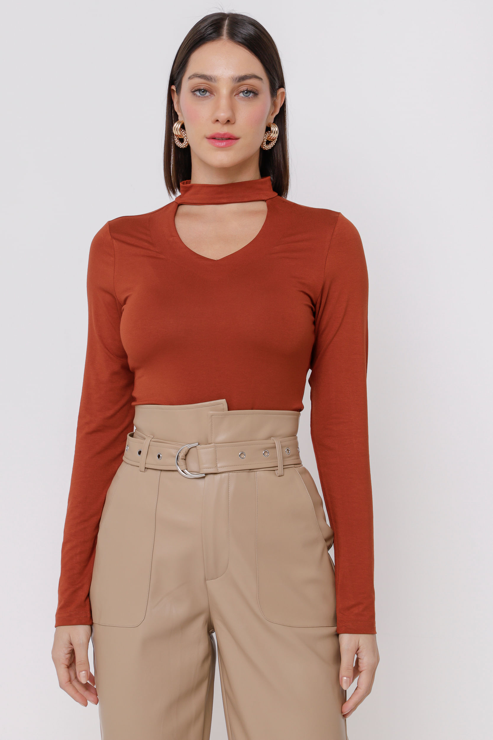 9035239 - Blusa de Malha Com Abertura No Decote   FERRUGEM